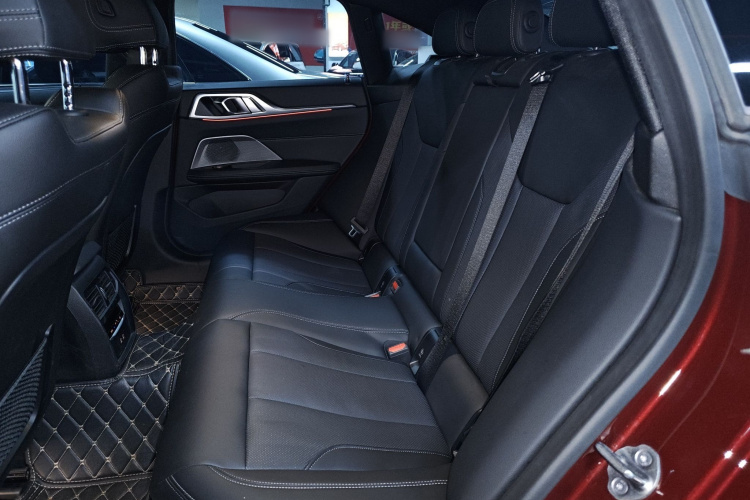 宝马4系 2022款 425i Gran Coupe M运动曜夜套装中控内饰21