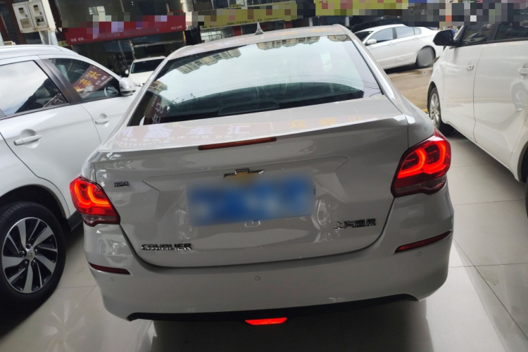 雪佛兰 科沃兹 2019款 320 自动欣悦版车身外观6