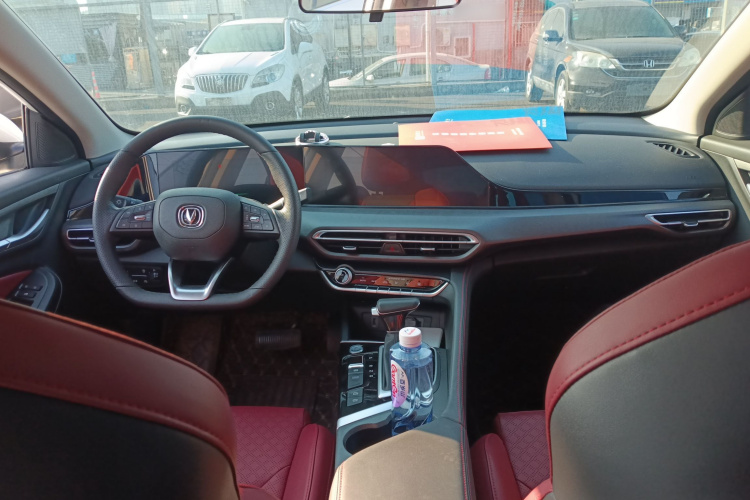 长安 逸动 2021款 PLUS 蓝鲸NE 1.4T GDI DCT旗舰型中控内饰12