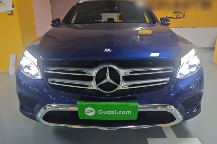 奔驰GLC 2016款 GLC 300 4MATIC 动感型车身外观2