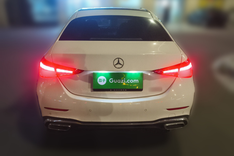 奔驰C级 2022款 C 260 L 运动版车身外观6