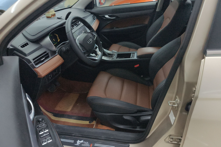 吉利汽车 帝豪 2021款 UP 1.5L CVT向上版中控内饰19