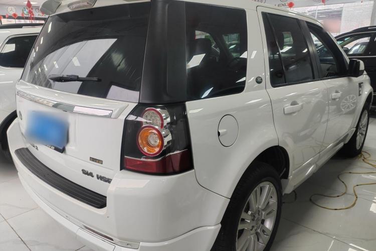 路虎 神行者2 2013款 2.0T Si4 HSE汽油版车身外观6004