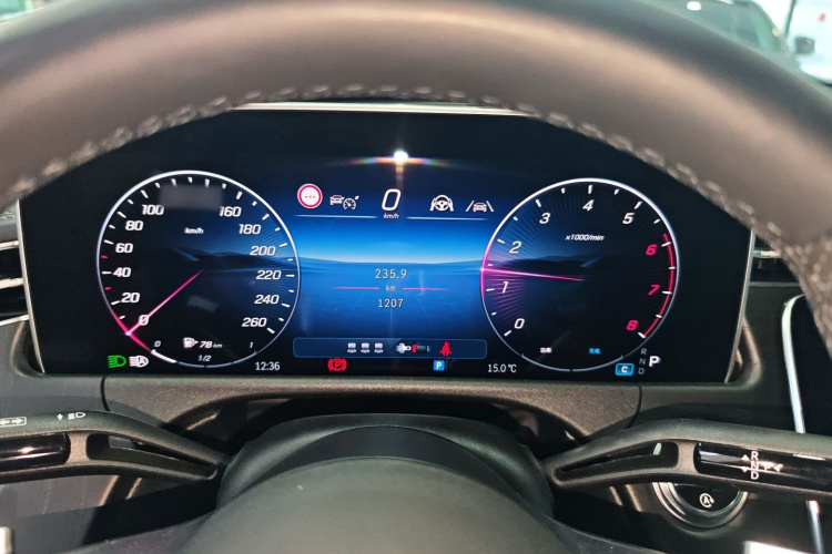 奔驰E级 2024款 E 300 L 时尚运动型局部细节14