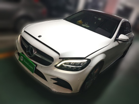 奔驰C级 2019款 改款 C 260 L 运动版