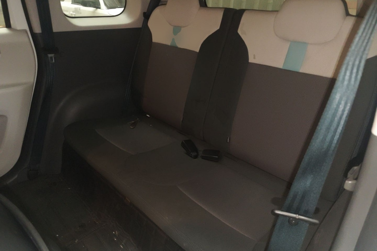 长安启源 长安Lumin 2023款 205km 香沁款中控内饰21