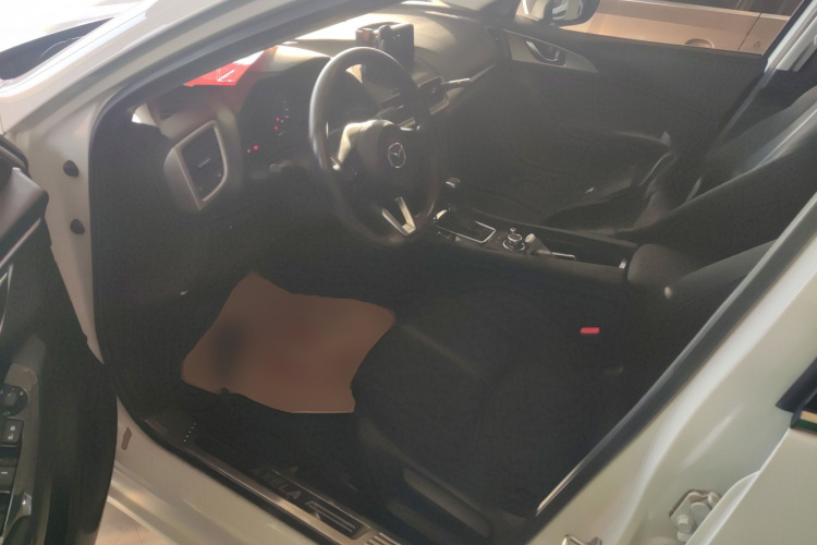 马自达3 昂克赛拉 2017款 三厢 1.5L 自动豪华型 国V中控内饰20