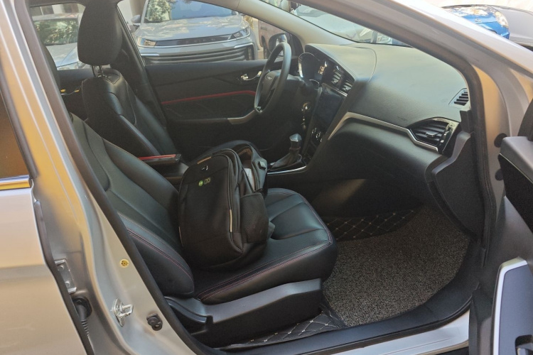 启辰D60 2018款 1.6L CVT舒适版局部细节41