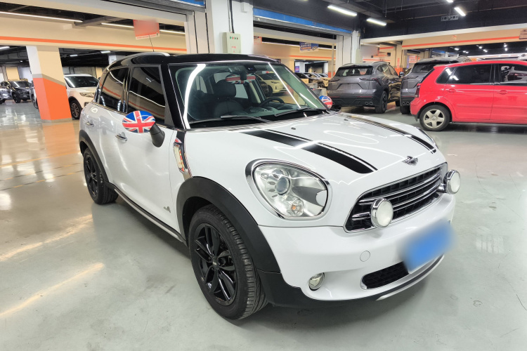 MINI Countryman 2014款 1.6T COOPER ALL4 Excitement车身外观3