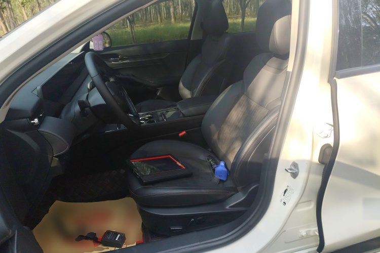 福特 蒙迪欧 2023款 EcoBoost 180 豪华型中控内饰19