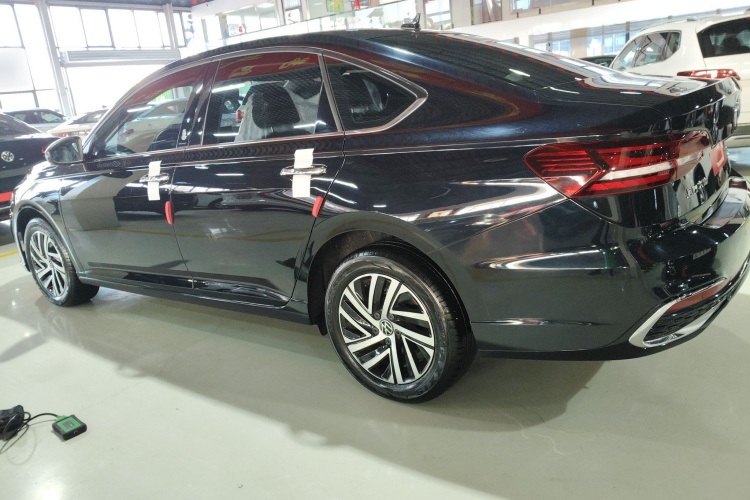 大众 朗逸 2023款 1.5L 自动星空五百万版车身外观6003