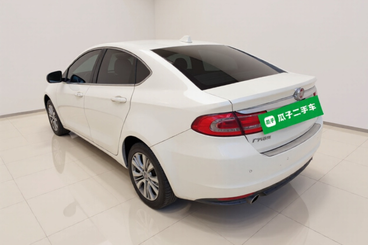 菲亚特 菲翔 2015款 1.4T 自动劲享版车身外观5