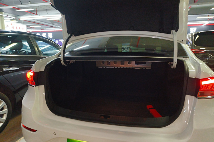 别克 英朗 2021款 改款 典范 1.5L 自动精英型局部细节23