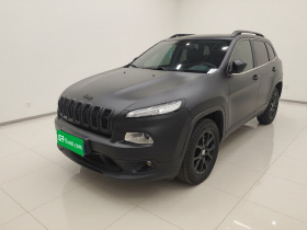 Jeep 自由光 2016款 2.4L 专业版