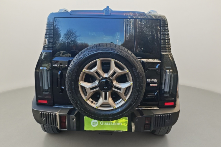 捷途旅行者 2023款 2.0T 四驱征服PRO车身外观6