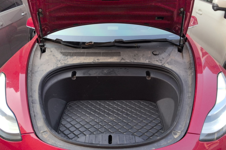 特斯拉 Model 3 2019款 标准续航后驱升级版机舱底盘24