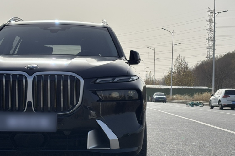 宝马X7 2023款 xDrive40i 领先型豪华套装车身外观6007