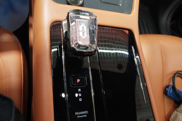 鸿蒙智行 问界M7 2024款 1.5T 智驾四驱Ultra版 5座局部细节18