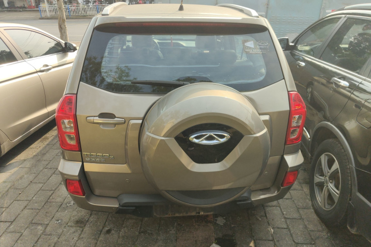 奇瑞 瑞虎3 2016款 1.6L 手动智尚版车身外观6