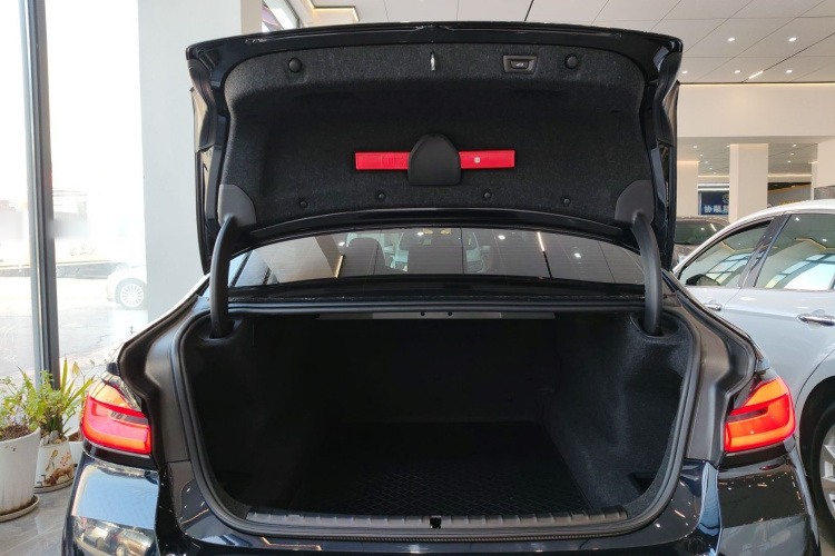 宝马5系 2022款 改款二 525Li M运动套装局部细节23