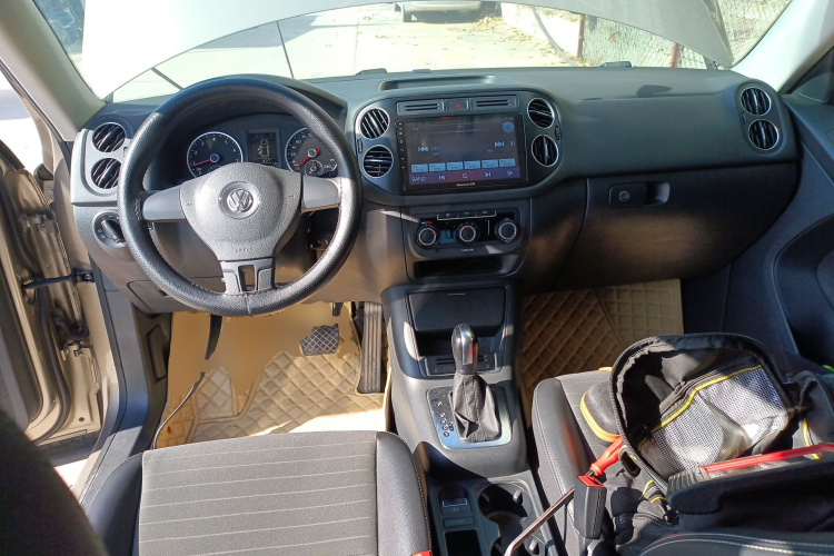 大众 途观 2016款 300TSI 自动两驱风尚版中控内饰12