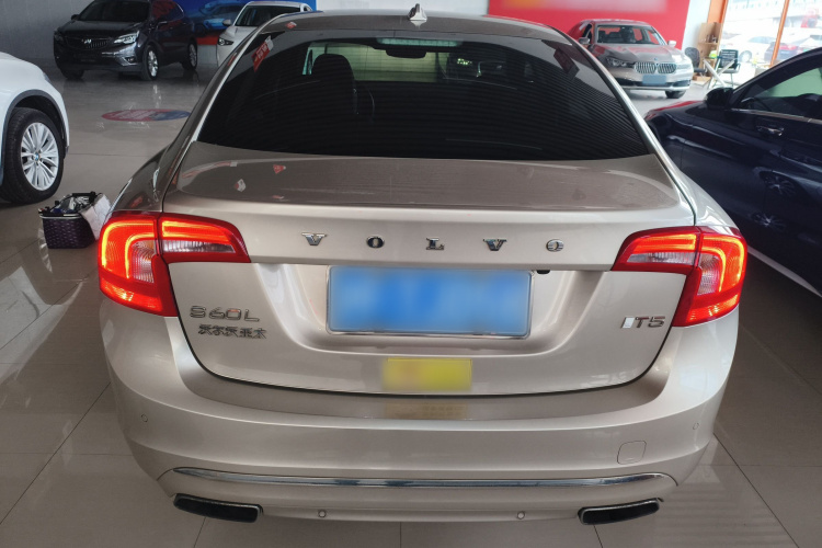 沃尔沃S60 2019款 S60L 改款 T5 智驭菁英版车身外观6