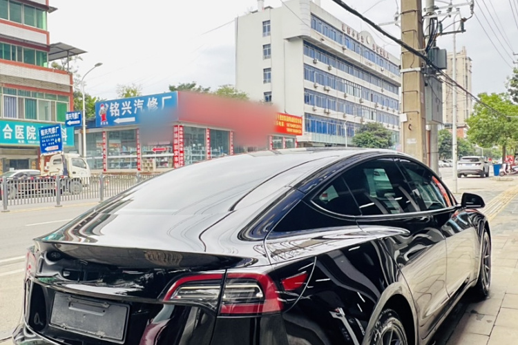 特斯拉 Model 3 2021款 标准续航后驱升级版 3D6车身外观6007
