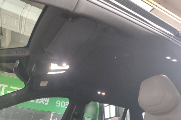 领克09 EM-P 2023款 2.0TD EM-P 远航版PM 七座局部细节22