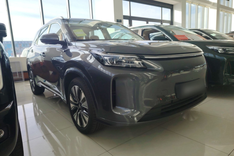 蓝电E5 PLUS 2025款 120km 标准旅行定制版 7座车身外观6002