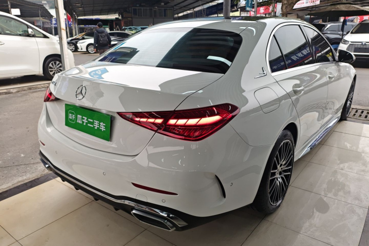奔驰C级 2022款 改款 C 260 L 运动版车身外观7