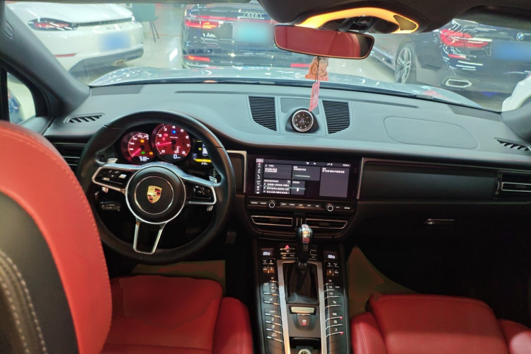 保时捷 2020款 Macan 2.0T中控内饰12