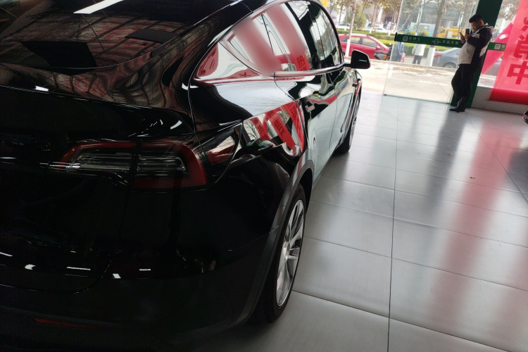 特斯拉 Model Y 2022款 后轮驱动版车身外观6006
