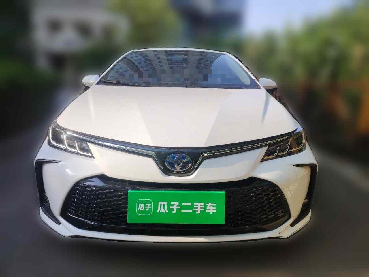 丰田 卡罗拉 2023款 1.8L 智能电混双擎 精英版(1)
