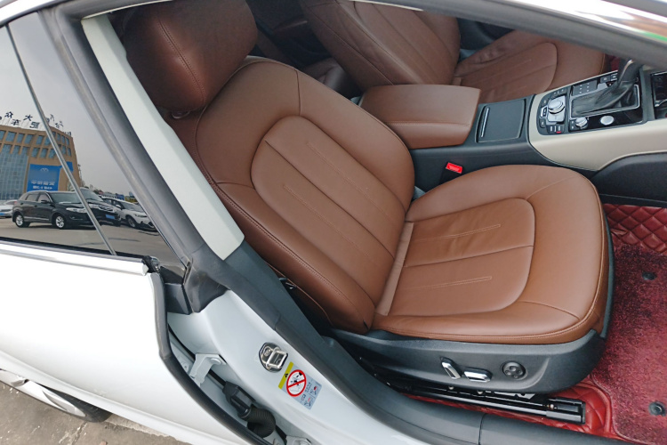 奥迪A7 2017款 35 TFSI 时尚型局部细节41