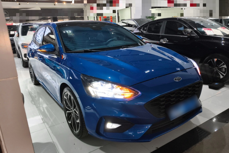 福特 福克斯 2021款 两厢 EcoBoost 180 自动ST Line车身外观6002