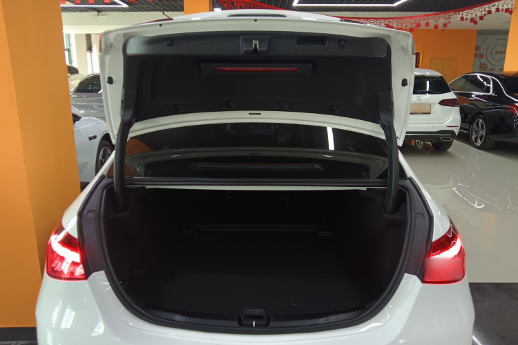 奔驰C级 2023款 改款 C 260 L 运动版局部细节23