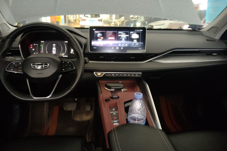 吉利汽车 星瑞 2021款 2.0TD 豪华型中控内饰7002