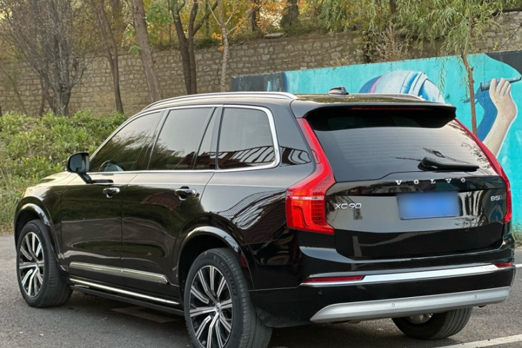 沃尔沃XC90 2022款 B5 智行豪华版 5座车身外观6003