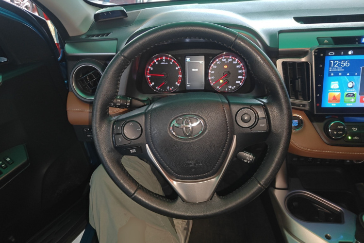 丰田 RAV4荣放 2016款 2.5L 自动四驱精英版中控内饰13