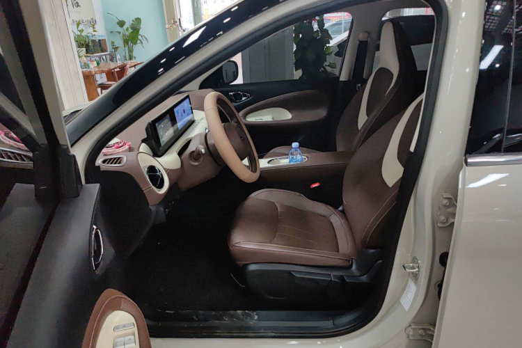 五菱汽车 五菱缤果 2025款 333km 悦享款中控内饰19