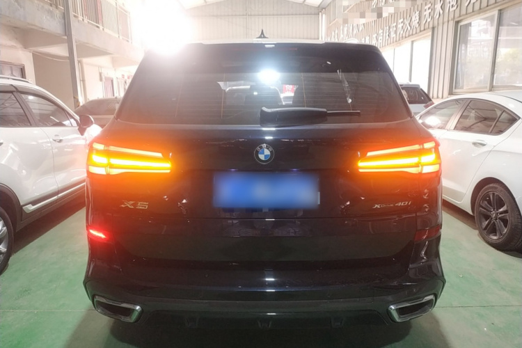宝马X5(进口) 2021款 xDrive40i M运动套装车身外观6