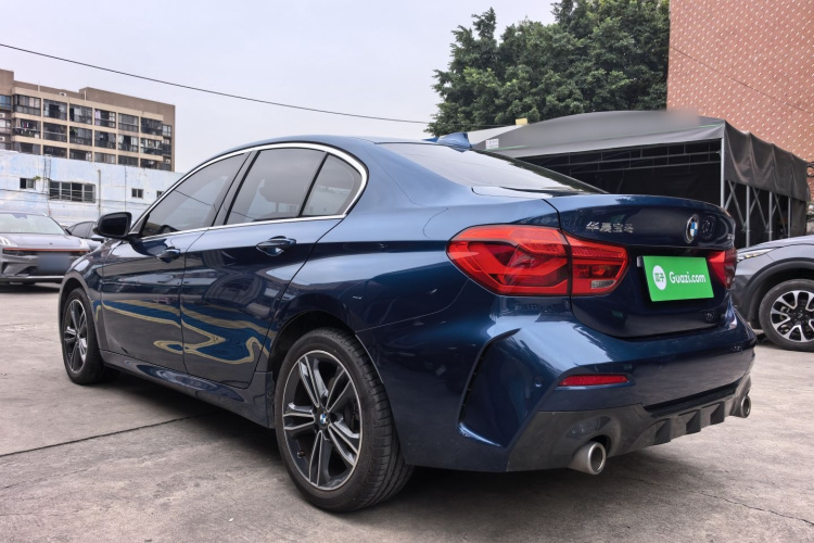 宝马1系 2021款 改款 120i M运动版车身外观6005