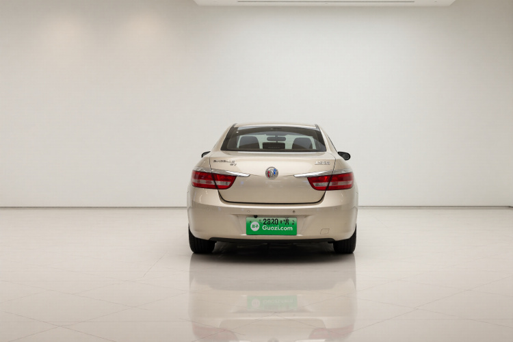 别克 英朗 2013款 GT 1.6L 自动时尚版车身外观6