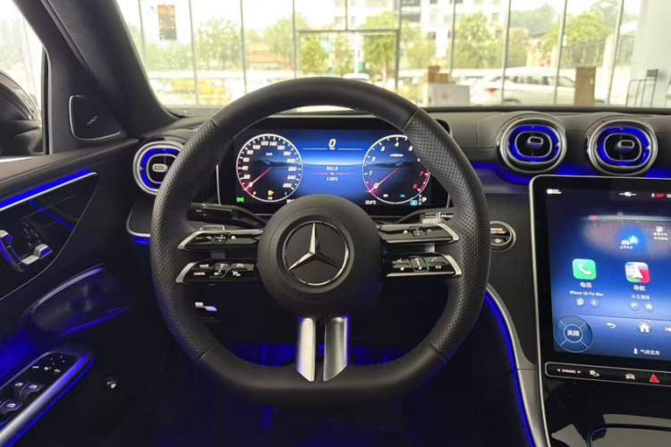 奔驰C级 2025款 C 260 L 皓夜运动版局部细节13