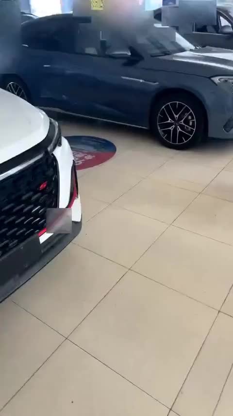 特斯拉 Model Y 2023款 高性能全轮驱动版讲解1