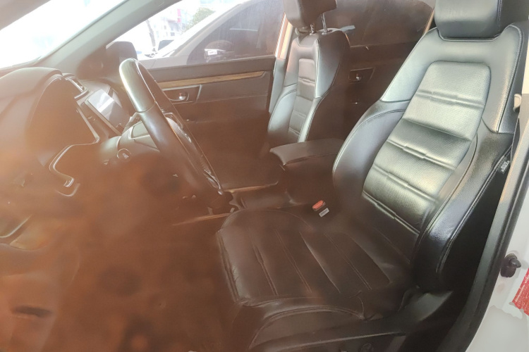 本田CR-V 2019款 240TURBO CVT四驱尊贵版 国V中控内饰19