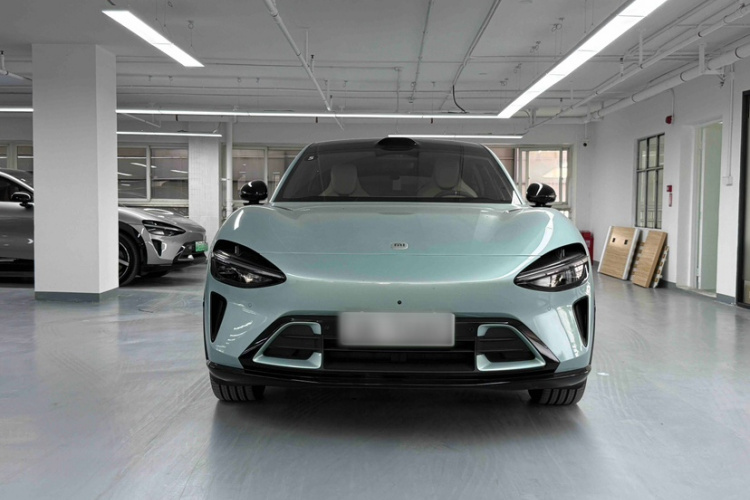 小米汽车 小米YU7 2025款 超长续航高性能四驱Max版车身外观6006