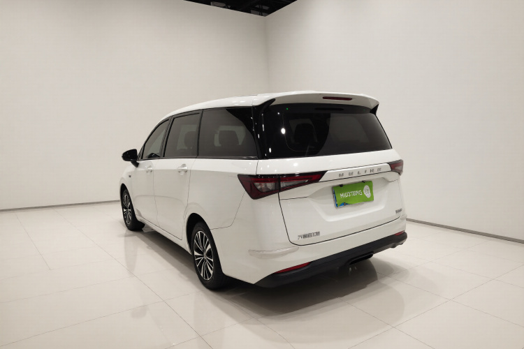 五菱汽车 五菱佳辰 2022款 1.5L 手动乐享精英型车身外观5