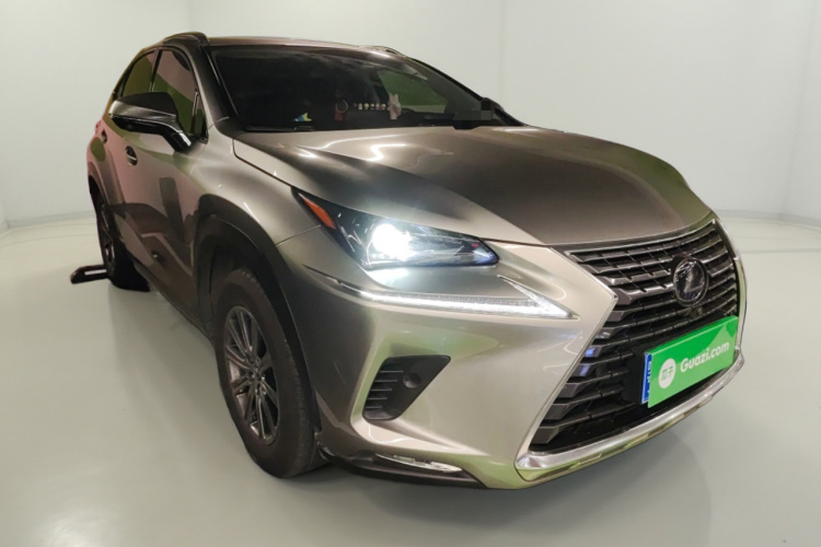 雷克萨斯NX 2020款 300h 前驱 锋尚版 国VI车身外观3