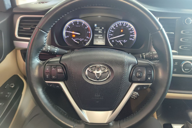 丰田 汉兰达 2018款 2.0T 四驱豪华版 7座 国V局部细节13